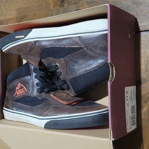 Vans Mt Edition Snoe Sneakers